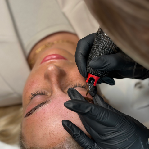 Powder brows: wat is het precies en voor wie is het geschikt?